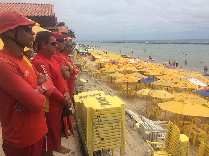 Em Maragogi: primeiro dia de serviço ocorre sem afogamentos