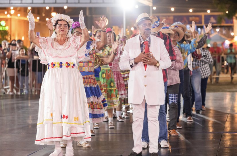 Junina formada por pessoas idosas emociona e inspira no Festival Municipal de Quadrilhas