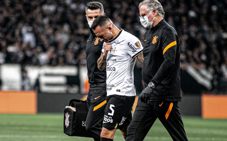 Maycon sofre fratura em dedo do pé e vai voltar a desfalcar o Corinthians