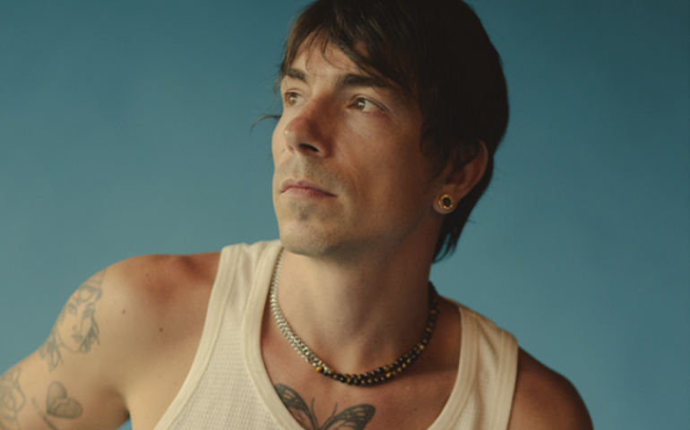 Di Ferrero lança o EP “SE7E” com três faixas inéditas e participações especiais