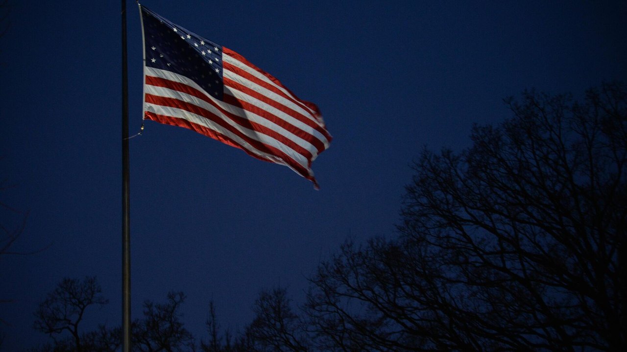 Ex-diplomata americano explica por que colapso dos EUA é inevitável