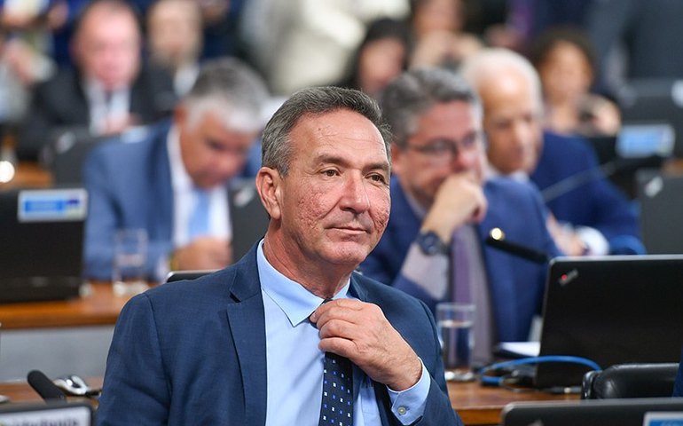 CCJ aprova exclusão de área do Parque Nacional Montanhas do Tumucumaque