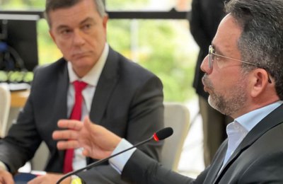 Deputado Ronaldo Medeiros intermedia diálogo entre sindicatos e governador
