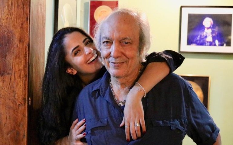 Viúva de Erasmo Carlos dedica texto ao Tremendão: 'Me pergunto se você se sente só'