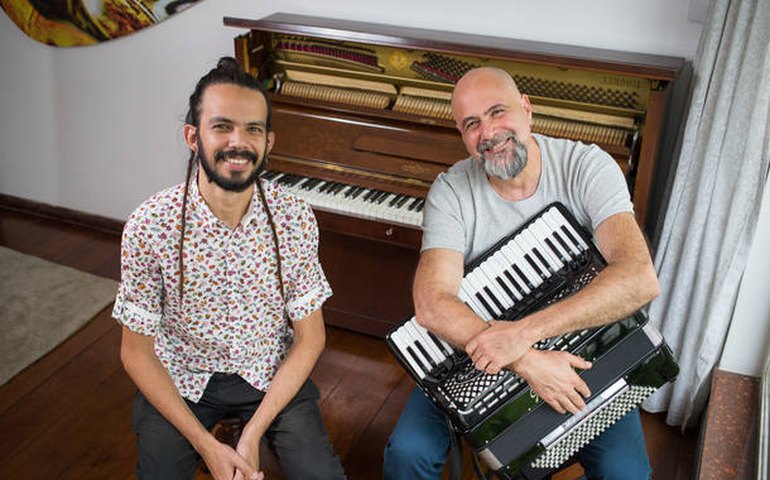 Salomão Soares e Toninho Ferragutti em um encontro de linguagens