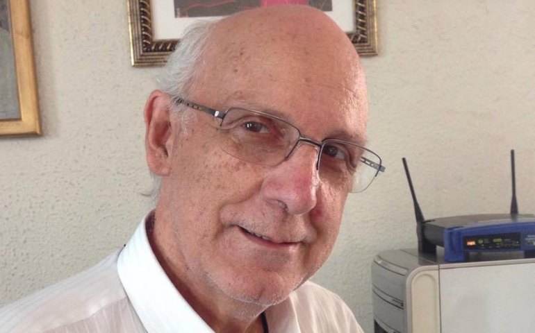 Bolsonaro veta Lei Padre Júlio Lancellotti, sobre população de rua