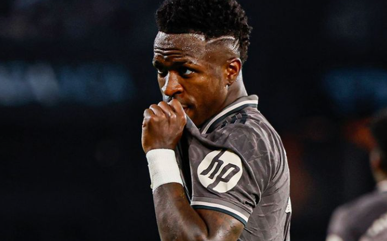 Real Madrid sofre, mas vence Celta e se une ao Barcelona na liderança do Espanhol