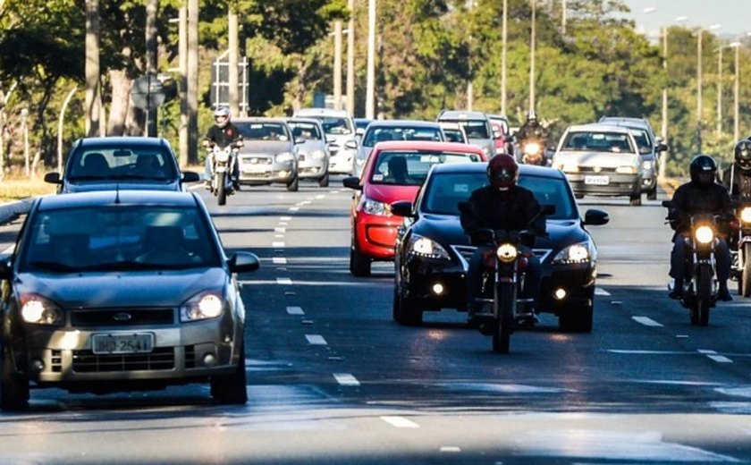 Para isentar motos, pedágio subiria 5% para outros motoristas