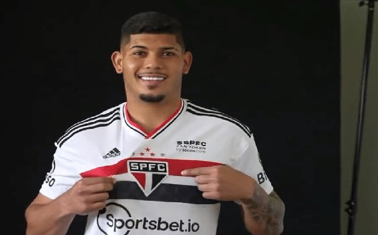 Erison sofre lesão e vira desfalque do São Paulo para clássico com o Santos