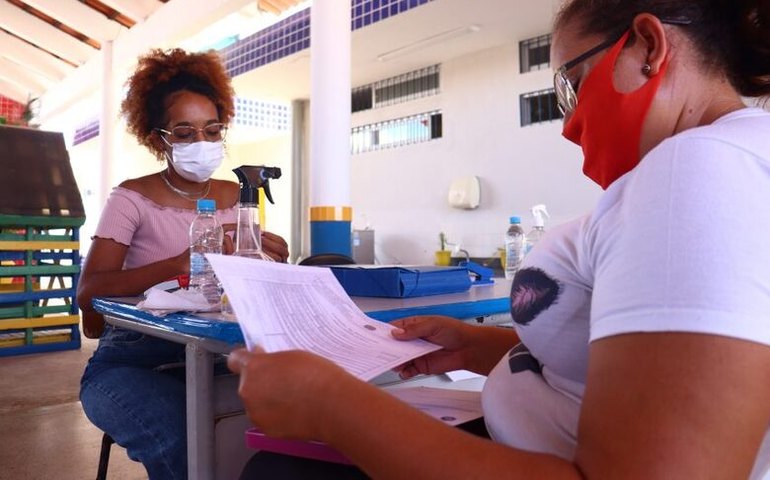 Educação realiza novas matrículas para alunos do Benedito Bentes II
