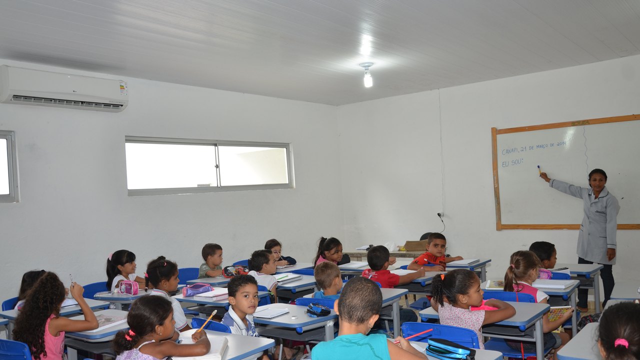 Escolas municipais de Canapi são climatizadas