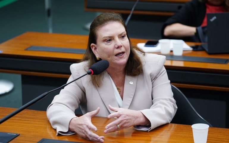 Projeto aumenta prazo para extinção de processos em juizados especiais no caso de morte