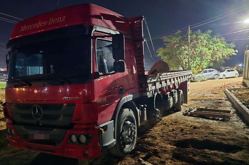 Ação integrada recupera caminhão roubado em Maceió