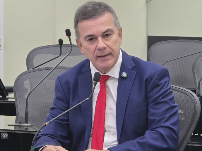 Ronaldo Medeiros critica proposta de modificação do projeto que amplia isenção do IR