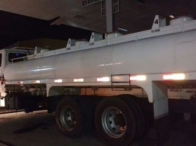 Sefaz flagra 8 mil litros de etanol sem documentação fiscal