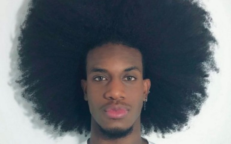 Bailarino recebe apoio de Artistas após ser alvo de racismo