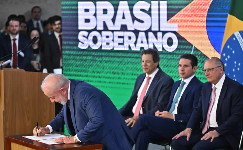 Lula diz que Trump fez 'provocação' ao Brasil com tarifaço