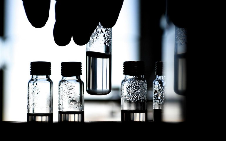 EUA investiram mais de US$ 11 milhões em biolaboratórios na Ucrânia, apontam arquivos