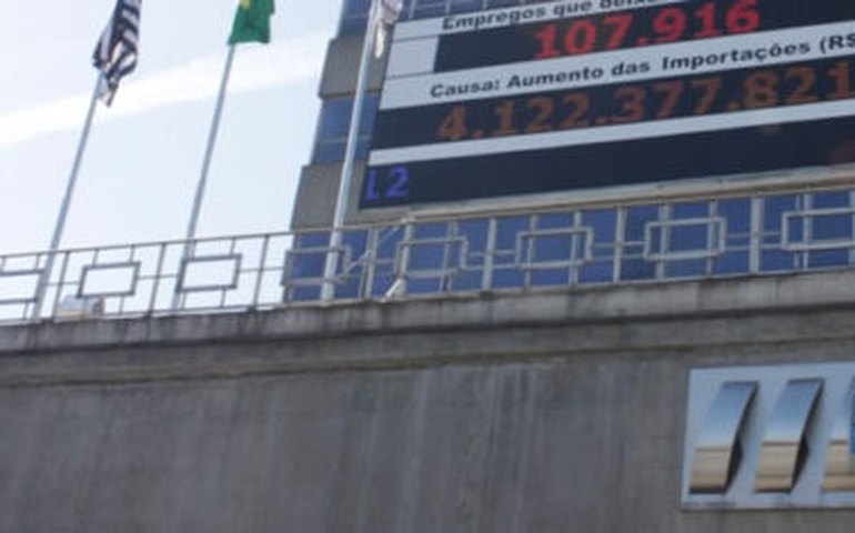 Exportação de máquinas e equipamentos cresce 0,6% em maio ante abril, diz Abimaq