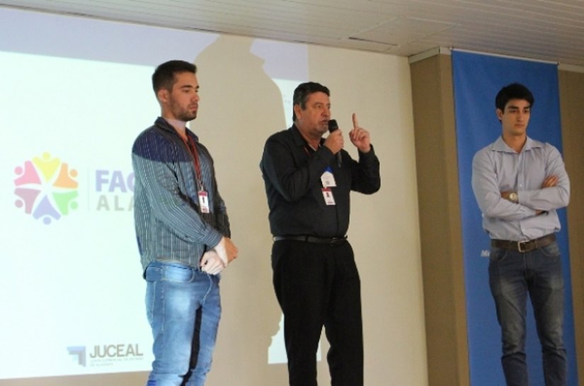 Juceal promove última oficina do ano e estreita relacionamento com clientes