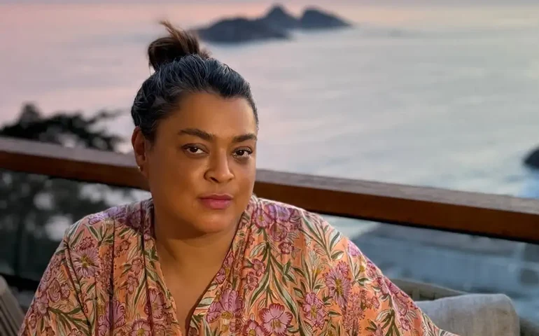 Estátua de Preta Gil é inaugurada ao lado da imagem de Gilberto Gil na orla de Copacabana