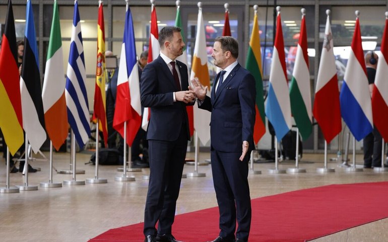 Países da UE chegam a acordo para iniciar negociações de adesão de Ucrânia e Moldávia