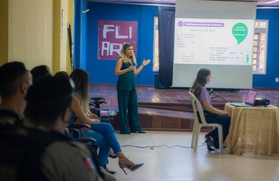 Arapiraca: Rede de Atendimento à Mulher se reúne para debater o combate à violência