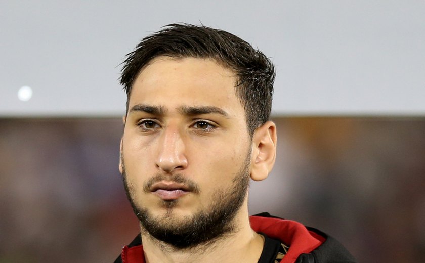 Melhor jogador da Eurocopa, Donnarumma é oficializado pelo PSG