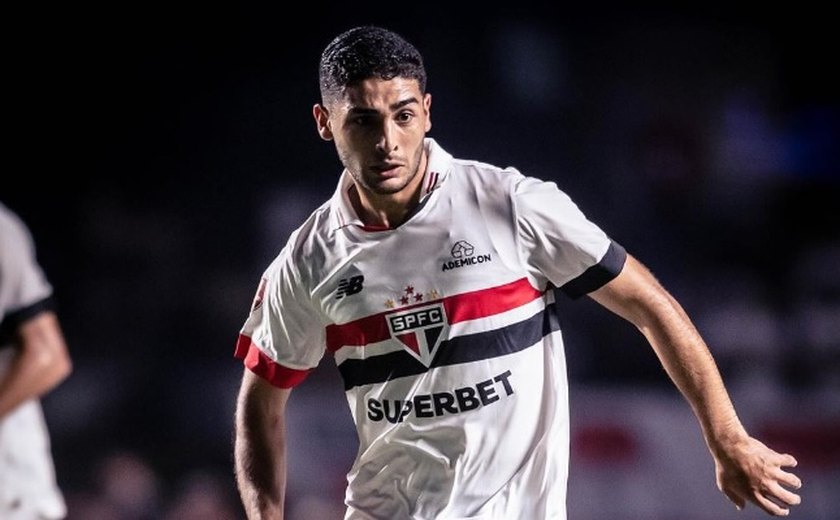 São Paulo anuncia permanência de Michel Araújo e contrato até 2027: 'Coisas boas pela frente'