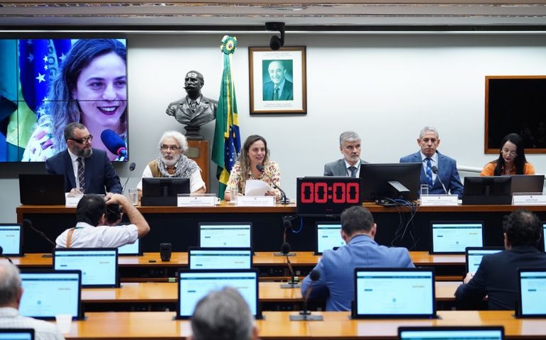 Deputados defendem debate com a Defesa sobre mudanças no sistema de proteção social dos militares
