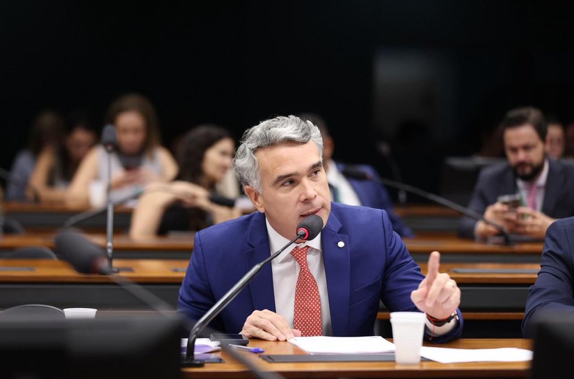 Rafael Brito é o único representante de Alagoas em comissão que analisa o fim da escala 6x1