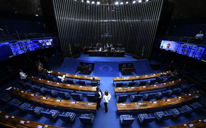 Texto que viabiliza piso da enfermagem pode ser votado semana que vem