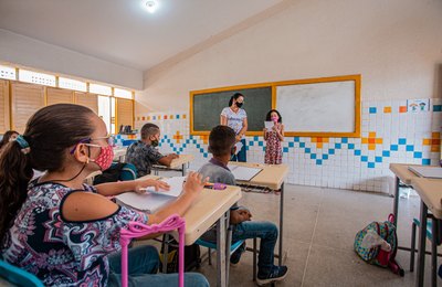 Prefeitura de Arapiraca convoca novos aprovados no PSS para professores e apoio da educação