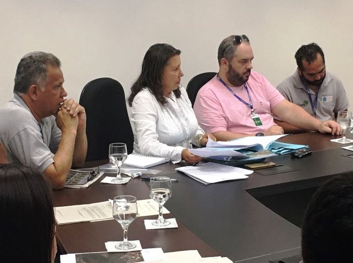 Impactos ambientais na praia de Ipioca são discutidos em reunião no MPF/AL