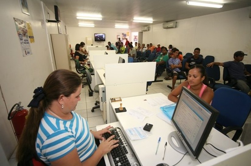 Sine Alagoas oferece mais de 370 vagas de emprego em Maceió e Arapiraca