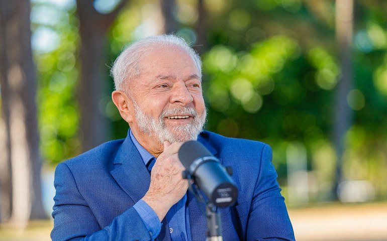 Lula é 'decepção' e 'falso amigo do Ocidente', diz jornal francês